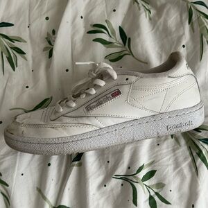 Reebok - white shoes 8.5